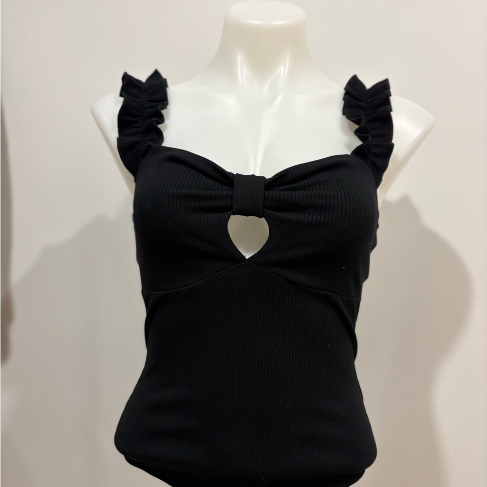 NWT Francesca's Black Ruffle Strap Bodysuit - Picture 4 of 5
